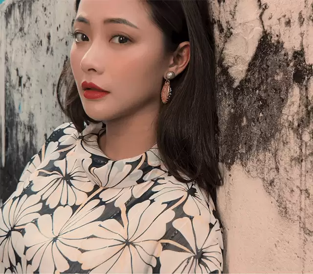 Diễn viên Huyền Thạch