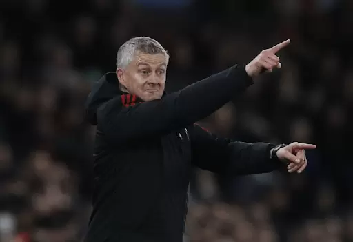 HLV Solskjaer quyết không từ chức dù M.U thảm bại trước Liverpool. HLV Solskjaer quyết không từ chức dù M.U thảm bại trước Liverpool.