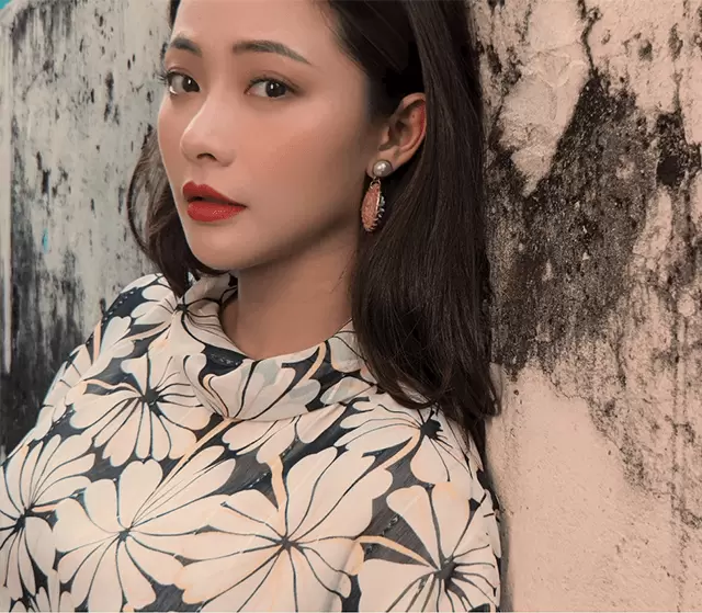 Diễn viên Huyền Thạch